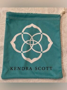 Kendra Scott Jewelry Pouch in Teal and White